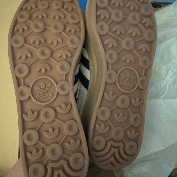 Adidas Gazelle Bold platform sneakers - Picture 4 of 6